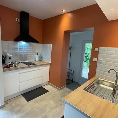 Maisonnette Secteur Monastere De Brou Proche Centre *